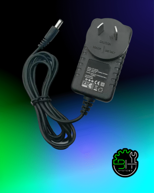 Cargador de Notebook - 12v 2Ah - (Plug: Out 3,5mm * 1,35mm) Net